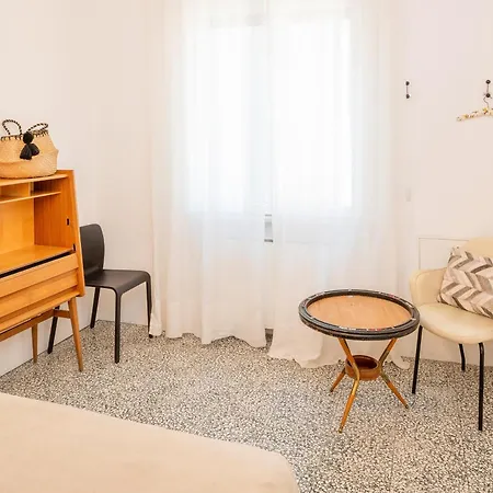 Lakeview Cristina Apartment